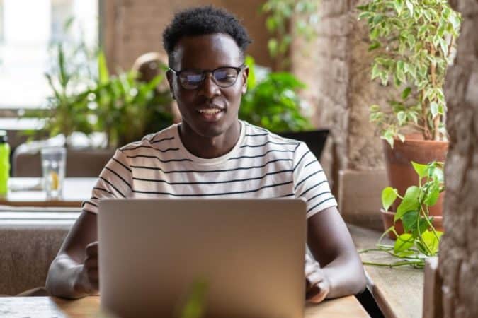 How do I summarize research without losing key points