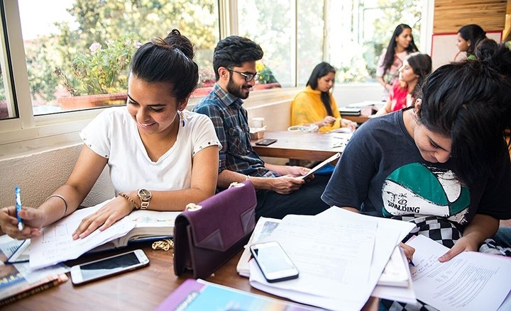 Step by Step Guide to Writing a Strong Thesis for Any Essay Type